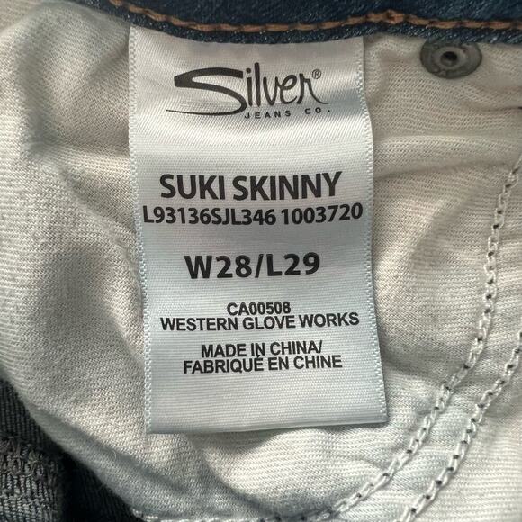 Silver Jeans Co. Woman’s Suki Skinny Low Rise Dark Wash Distressed Jeans-Size 28 - Picture 4 of 9